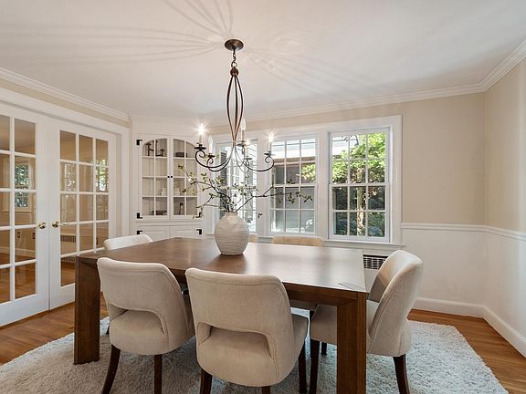 4th image of 5 Tavern Ln