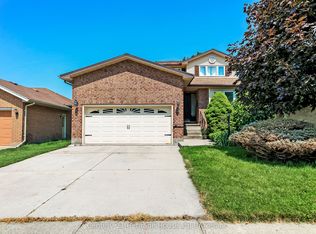 137 5th Ave, Woodstock, ON N4S 8V6