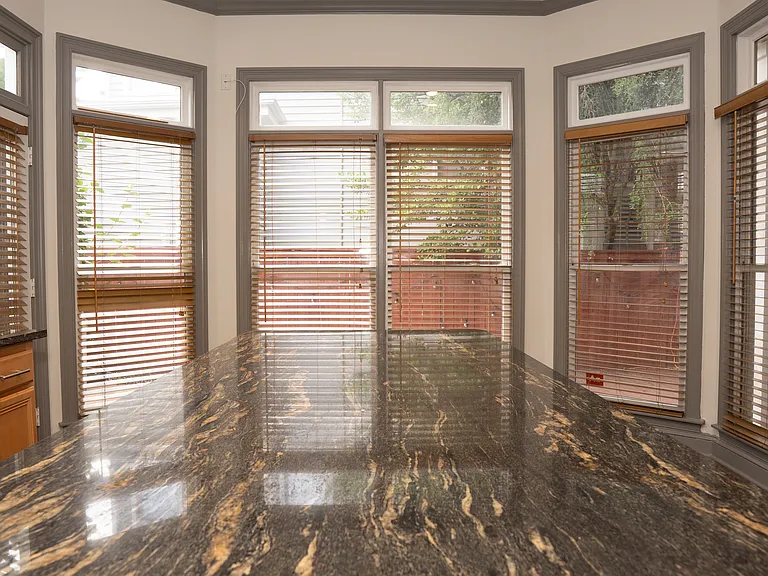 83 Asphodel Dr — Photo 10