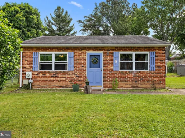 5 Strauss Way, Newark, DE 19702