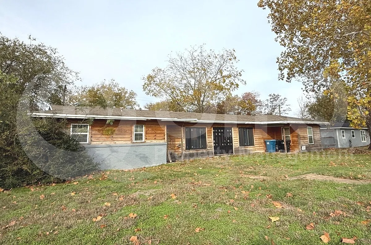 Building Photo - 17 Macarthur Dr #B