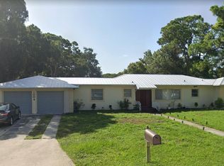 1004 S 8th St, Fort Pierce, FL 34950