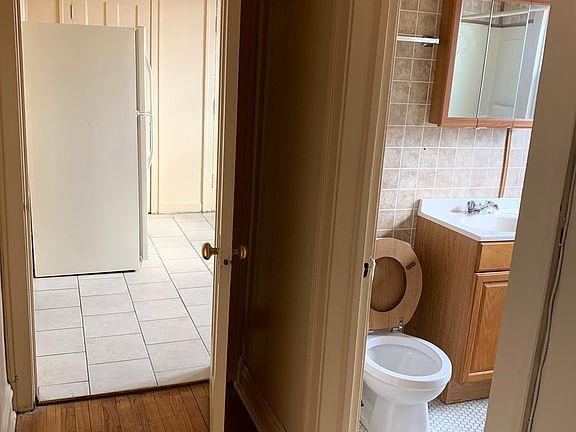 5th image of 8401 S Essex Ave #2W
