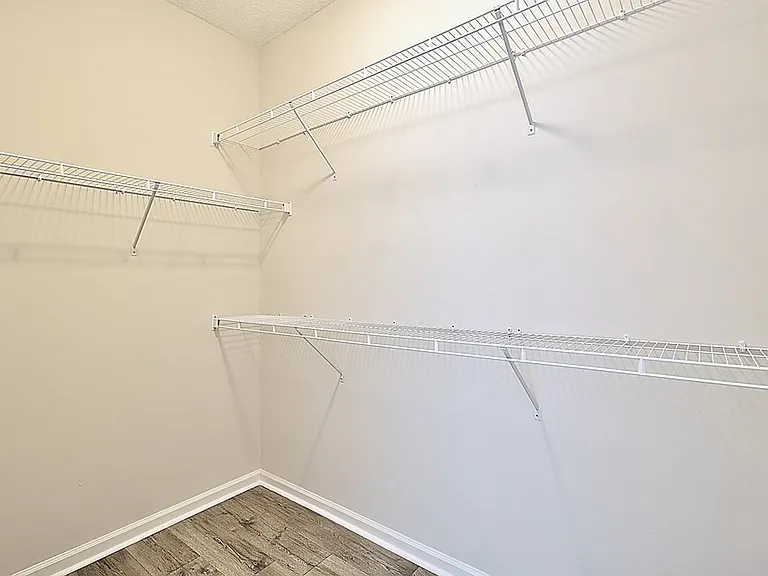 183 W West Winn Ave — Photo 29