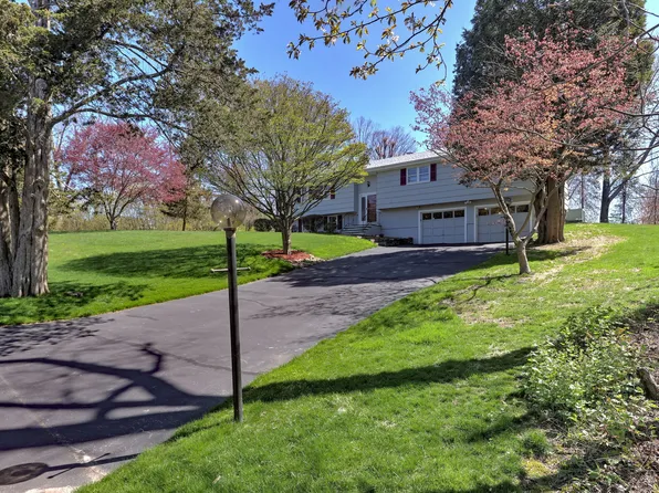 34 Rosellen Drive, Trumbull, CT 06611