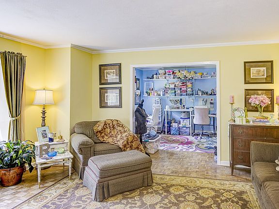 4th image of 3321 Highland Dr