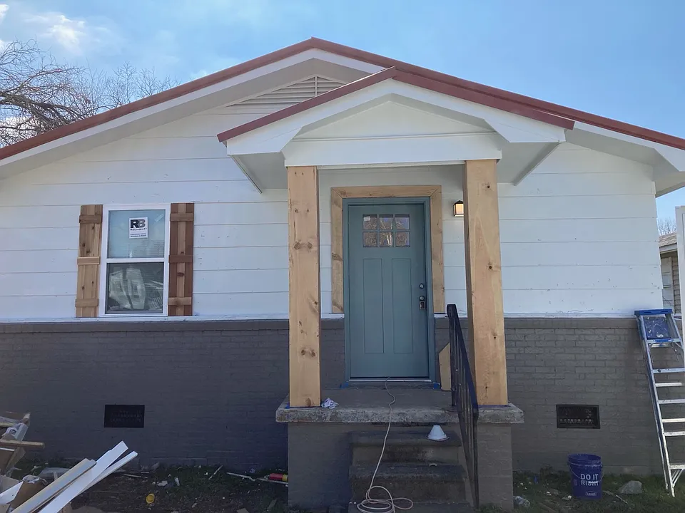 205 Carter St