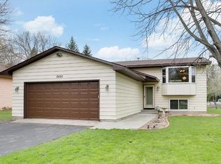 8490 Sunnyside Rd, Mounds View, MN 55112