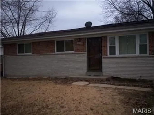 1516 Cove Ln, Saint Louis, MO 63138
