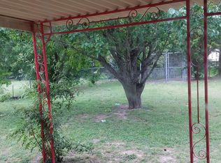 341 Oakwood Ln, Hewitt, TX 76643