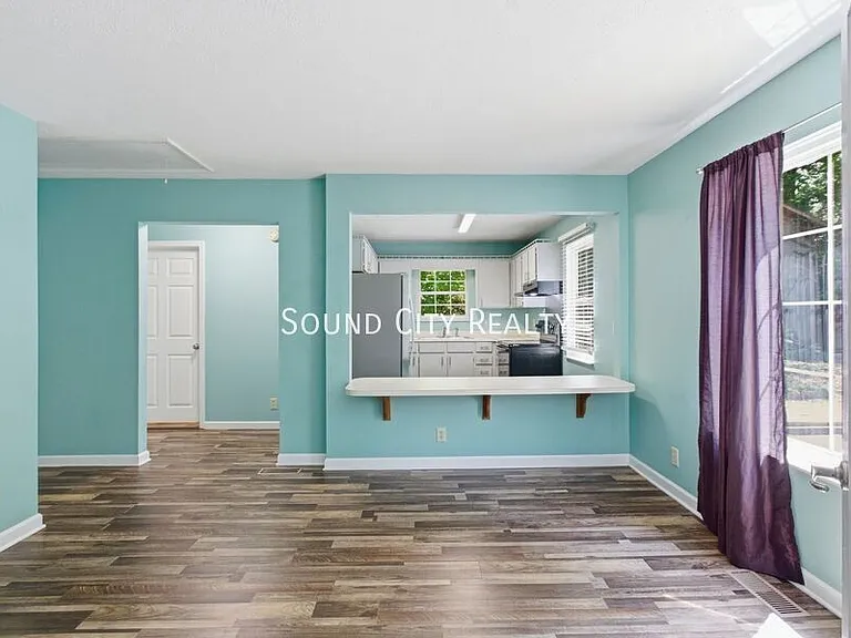 7016 Bonnalake Dr #B — Photo 9