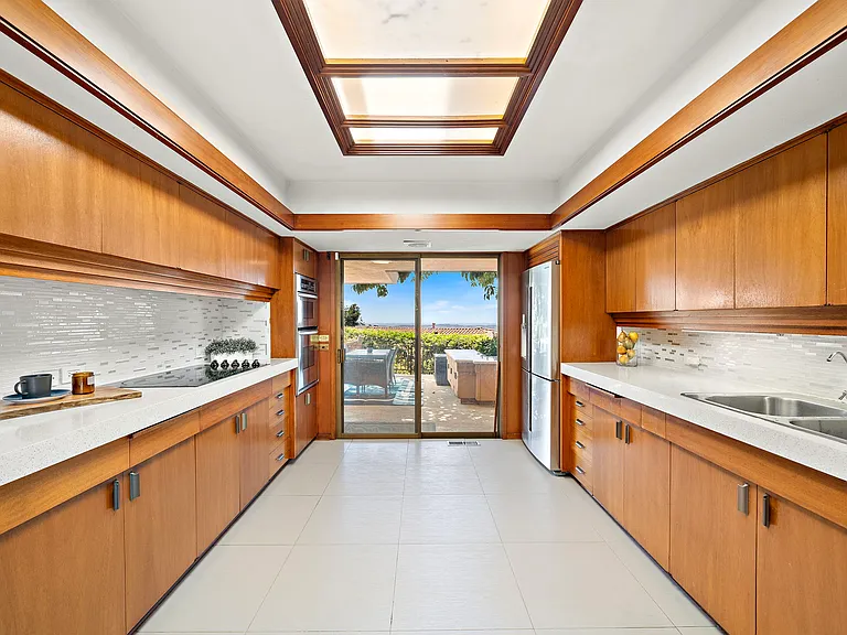 540 Reposado Dr — Photo 29