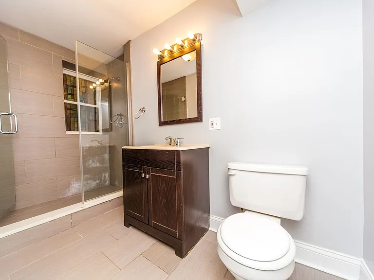 1445 W Balmoral Ave #GN — Photo 4