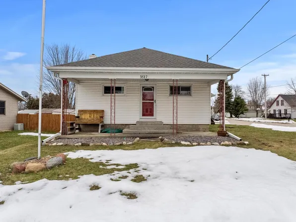 3517 Columbus STREET, Manitowoc, WI 54220