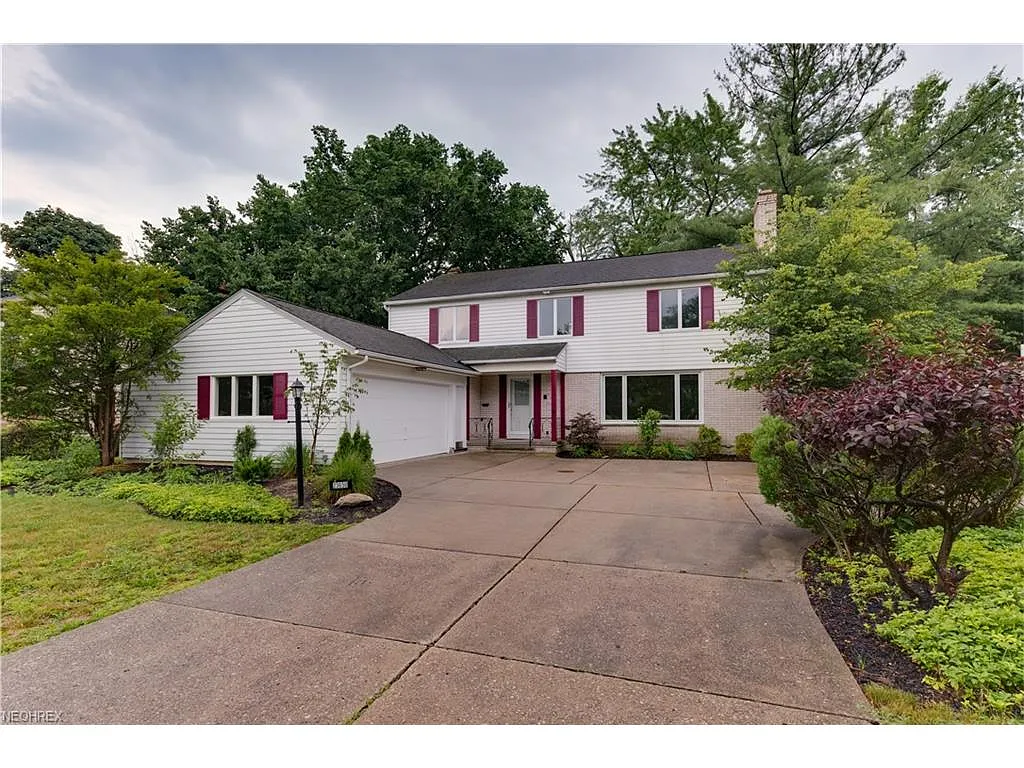 23650 Fairmount Blvd photo 1