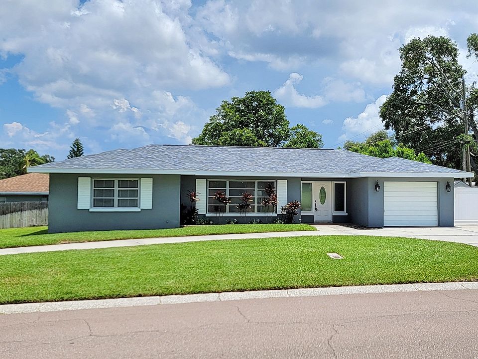 1st image of 901 Sherman McVeigh Dr