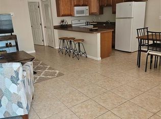 220 Park Blvd N APT 202, Venice, FL 34285