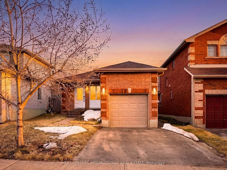 1st image of 27 Athabaska Rd