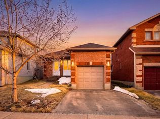 27 Athabaska Rd, Barrie, ON L4N8C9