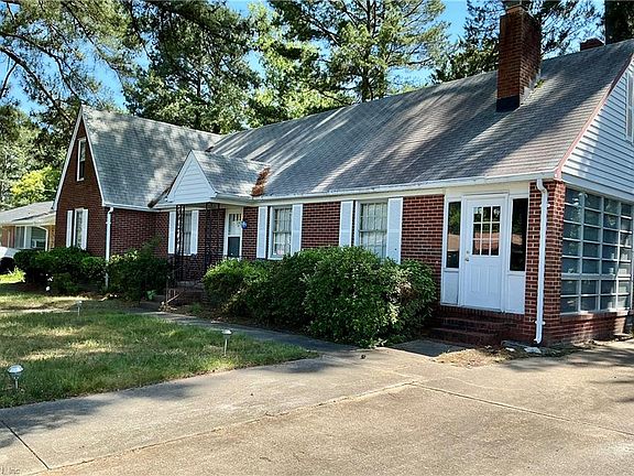 2nd image of 226 Mayflower Rd