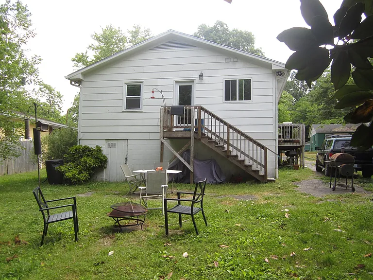 609 Bynum St — Photo 7