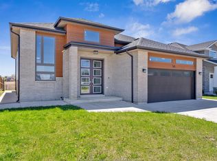 141 Lambert St, Amherstburg, ON N9V 0A9