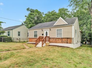 3215 Maplelawn Ave NW, Roanoke, VA 24012