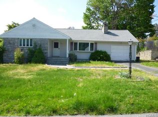 5 Beechland Ct, Montrose, NY 10548