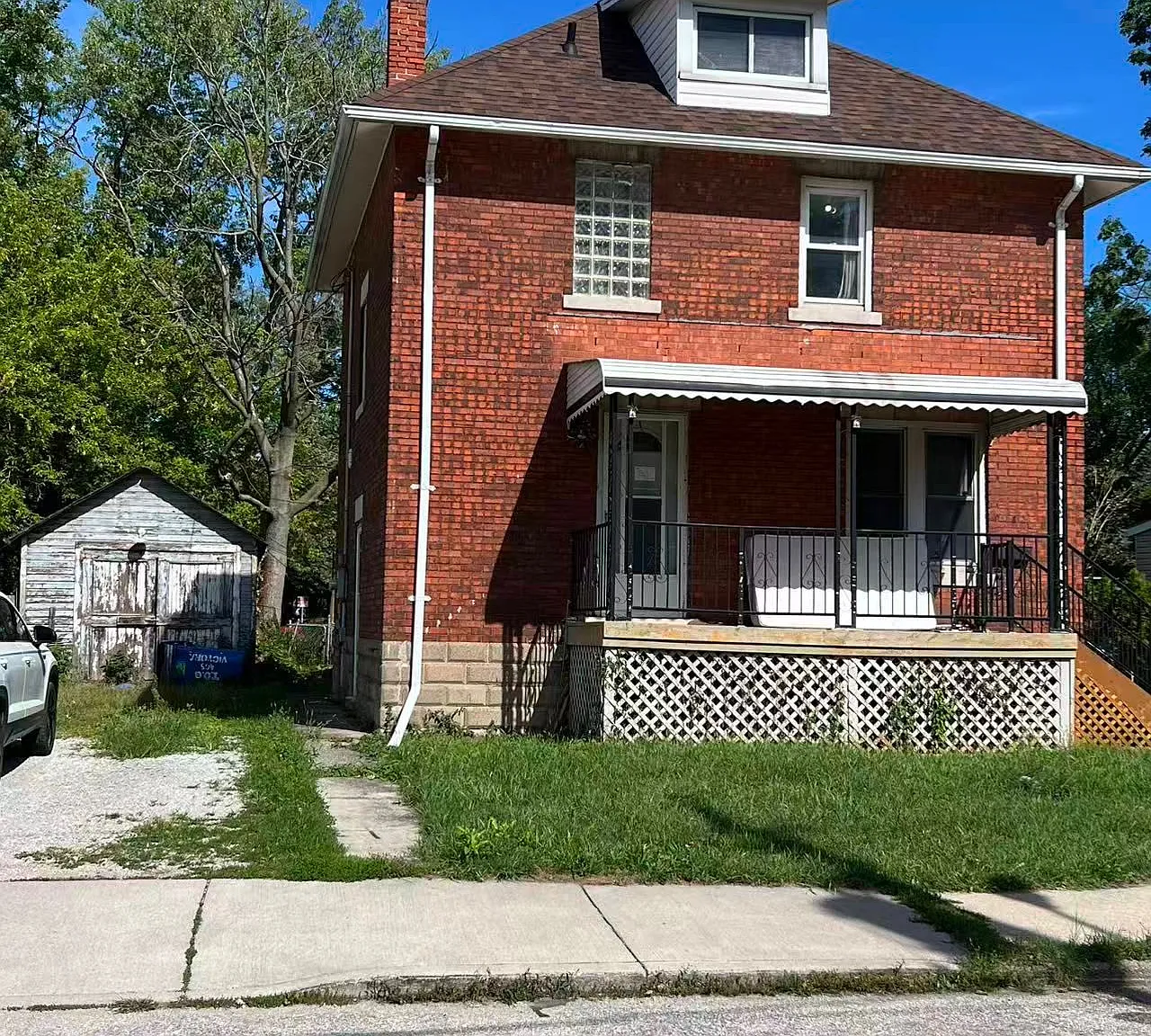 4 bed, $1,850 — Photo 1