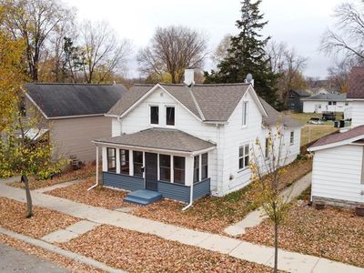215 N Maple St, Chaska, MN, 55318