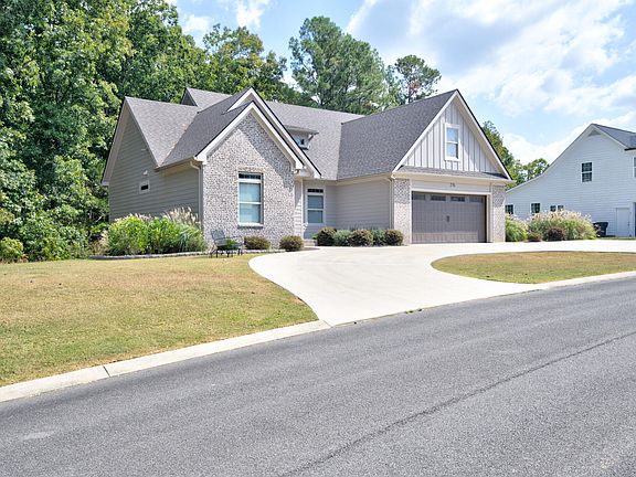 3rd image of 276 Hidden Ridges Dr SW