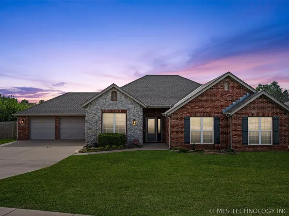 5712 Hazel Rd, Bartlesville, OK 74006