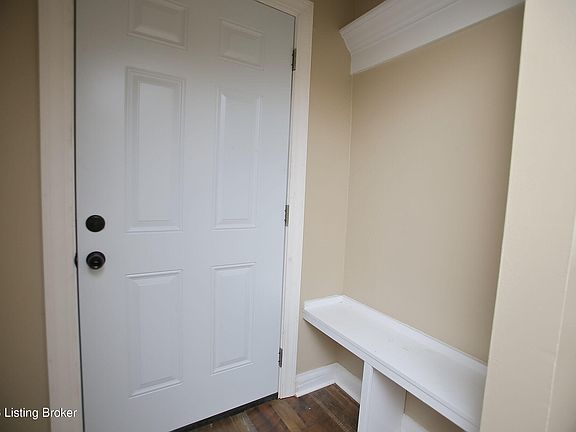 5th image of 6024 Lewis Way
