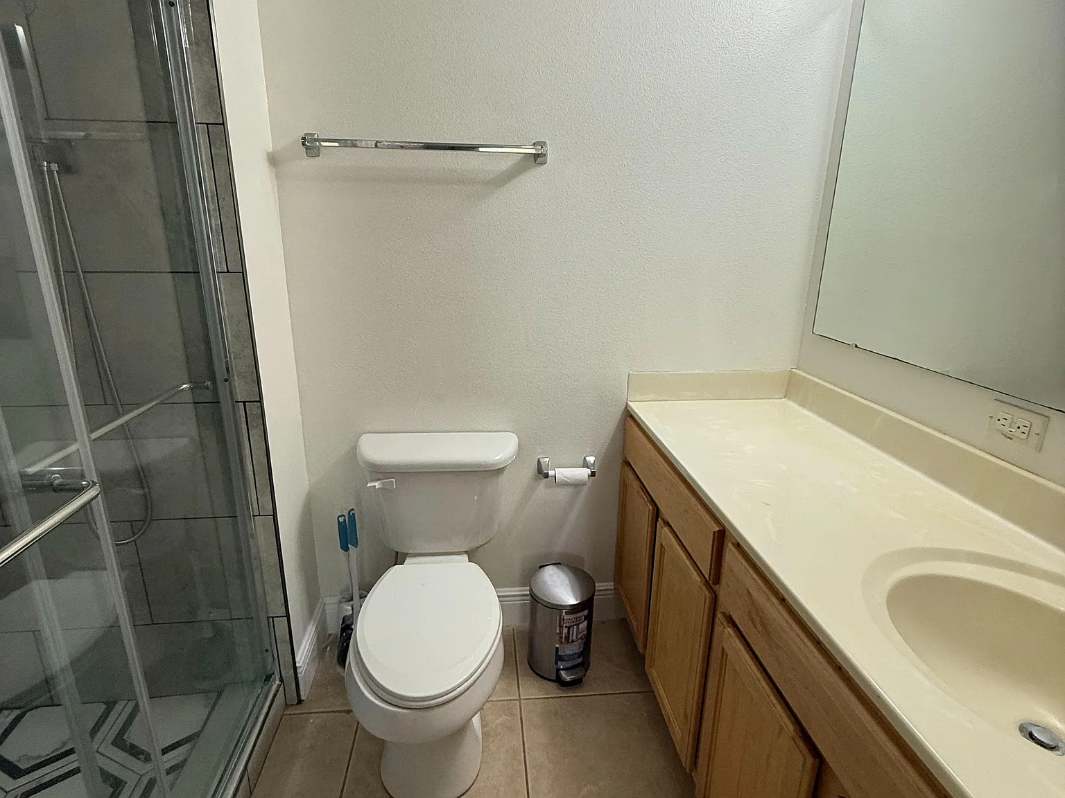 4 bed, 6.5 bath, 3884 sqft, $1,183 — Photo 4