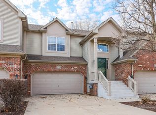 1228 Oakleaf Ct, Aurora, IL 60506