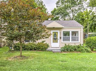 3697 Long Dr, Saint Ann, MO