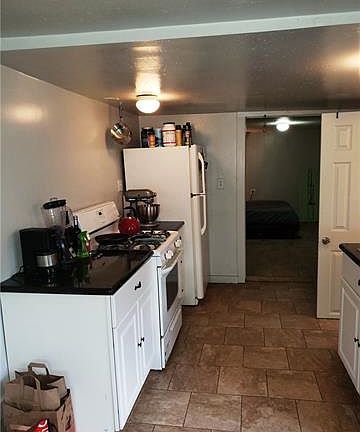 3rd image of 606 N Bernadotte St #B
