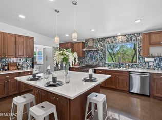 1602 N Painted Hills Rd, Tucson, AZ 85745