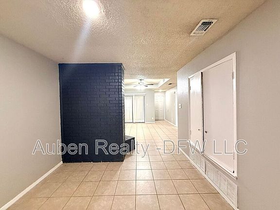 5th image of 1021 Vera Ct