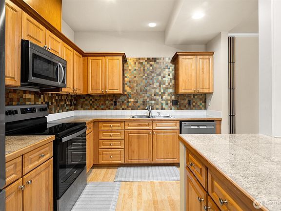 2nd image of 10700 SE 260th Street #E103