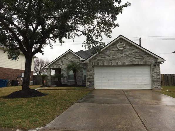 4903 E Parma Dr, Rosenberg, TX 77471