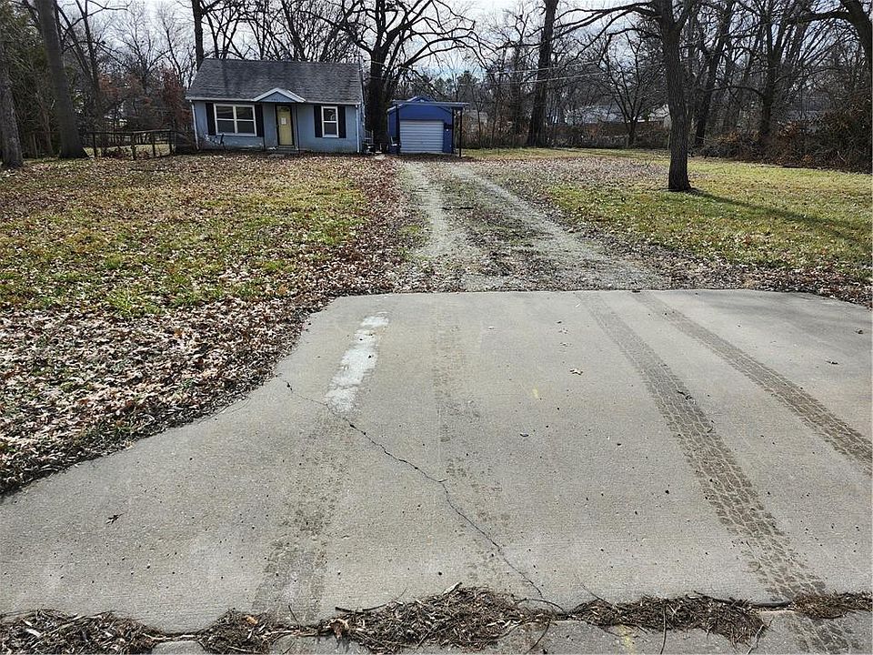 1st image of 1301 Parker St