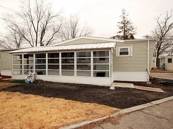 130 N Washington St #4, North Attleboro, MA 02760