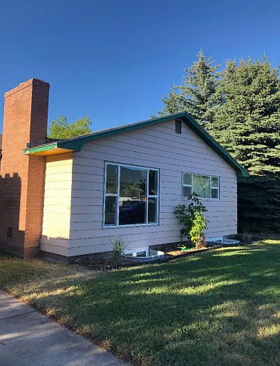 5 bed, 2400 sqft, $635 — Photo 1