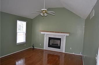 2nd image of 2100 Kansas Ave
