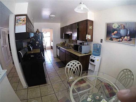 4th image of 3461 E Glen Dr