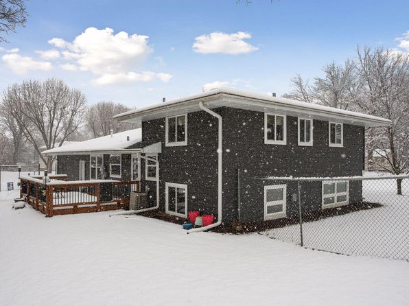 1215 Royal Oaks Rd, Saint Cloud, MN 56304