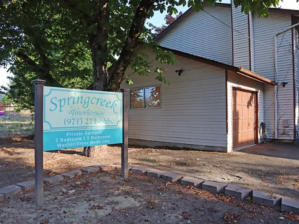 8726-8756 SE Henderson St #8737-8805
