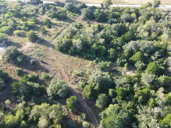 4680 Fm 532, Moulton, TX 77975