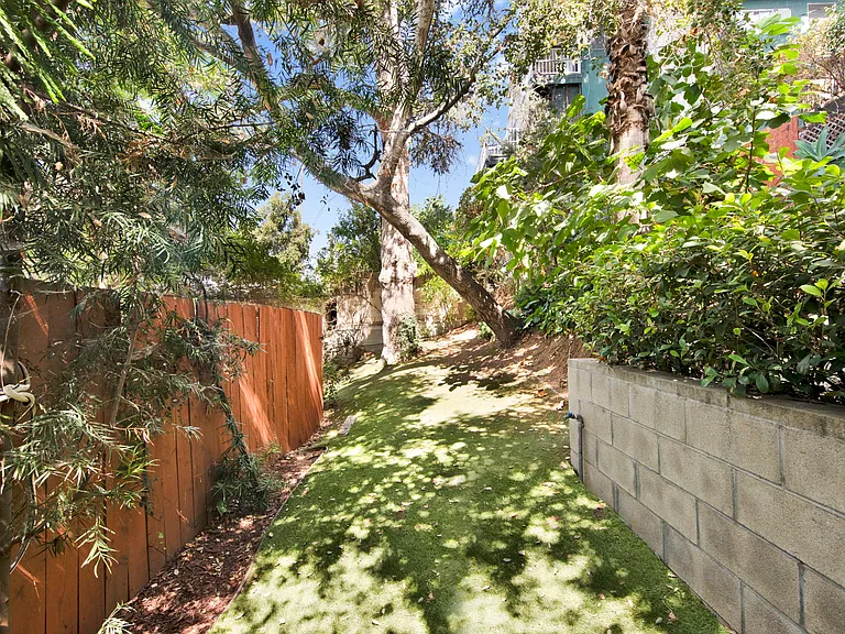 1827 Oak Tree Dr — Photo 31